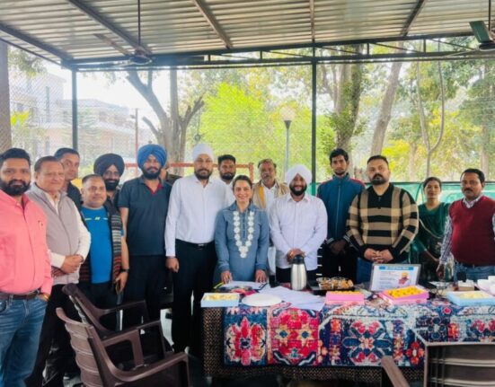 MLA-Kulwant-Singh-reviews-ongoing-registration-process-under-Mukh-Mantri-Sehat-yojana