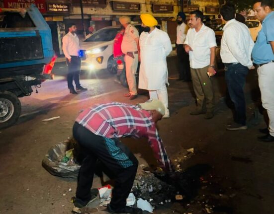 Harjot-singh-bains-leads-night-shift-cleanliness-drive-amritsar